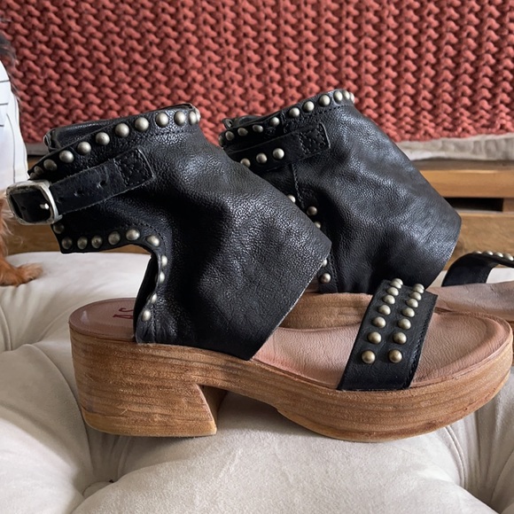 A.S. 98 Sandals - Picture 7 of 12